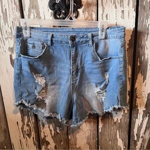 Size Large light denim shorts